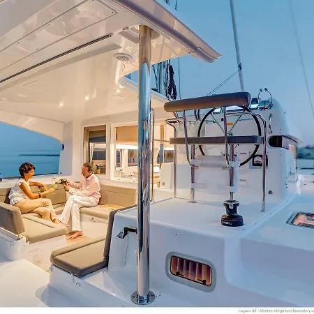 Life & Boat * Λα Ροσέλ